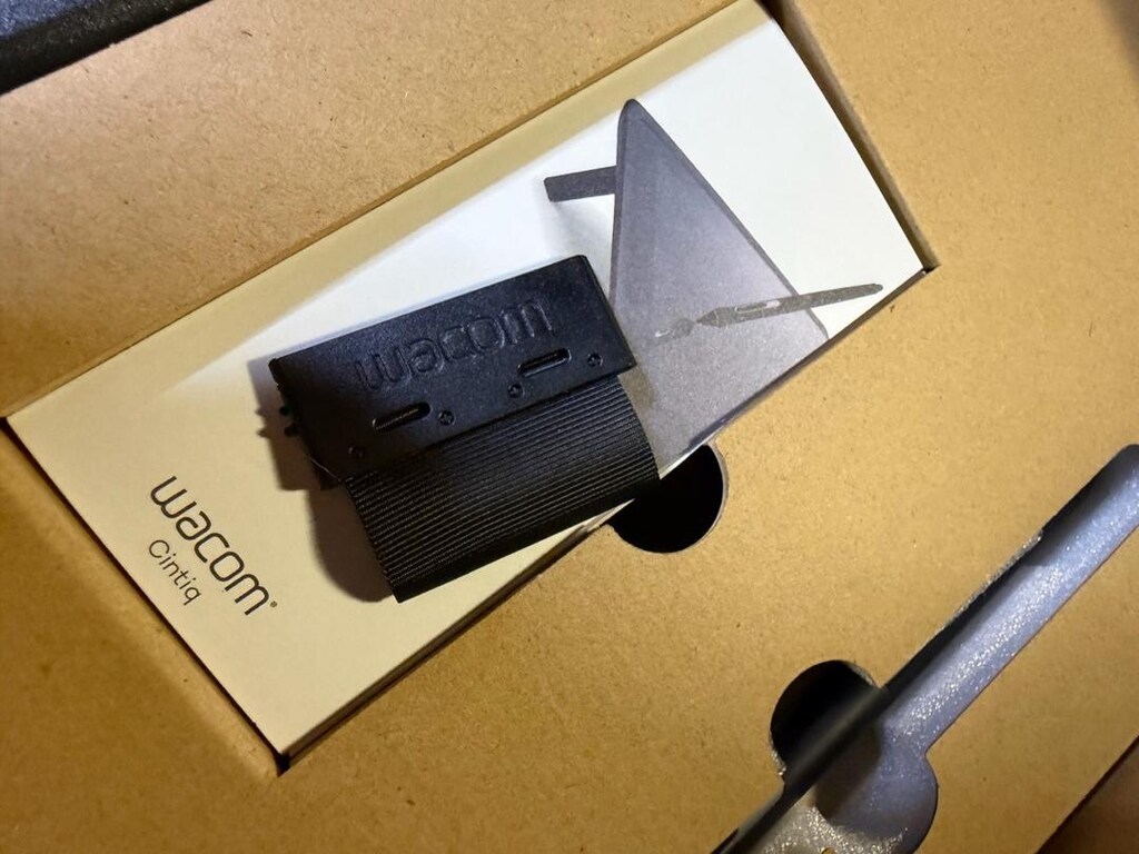 Standlı Wacom Cintiq 16 - 13