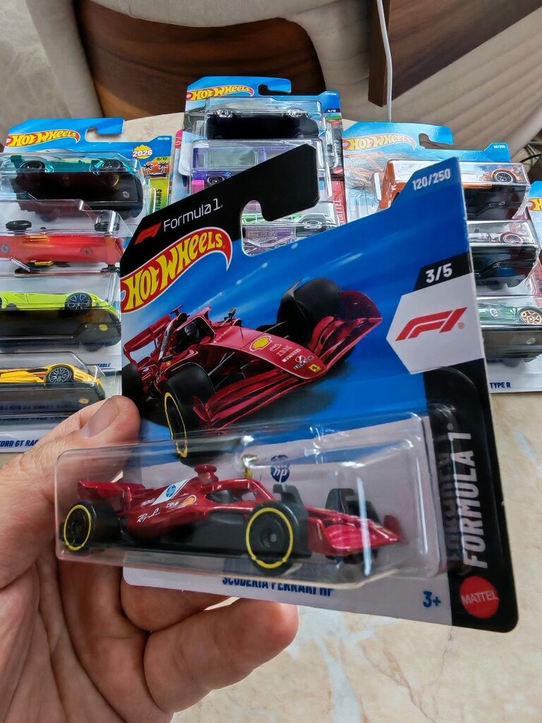 hot Wheels - SCUDERİA FERRARİ HP - FORMULA F1 / MODEL ARABA - 4