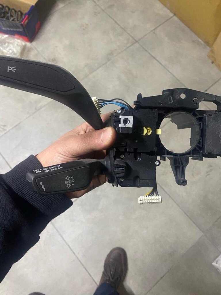 8V0953502BK HIZ SABİTLEMELİ KOL 2018 MODEL SONRASI - 2