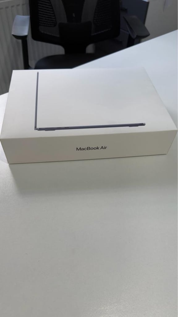 HİÇ KULLANILMAMIŞ SIFIR CİHAZ APPLE MACBOOK AIR M2 - 3