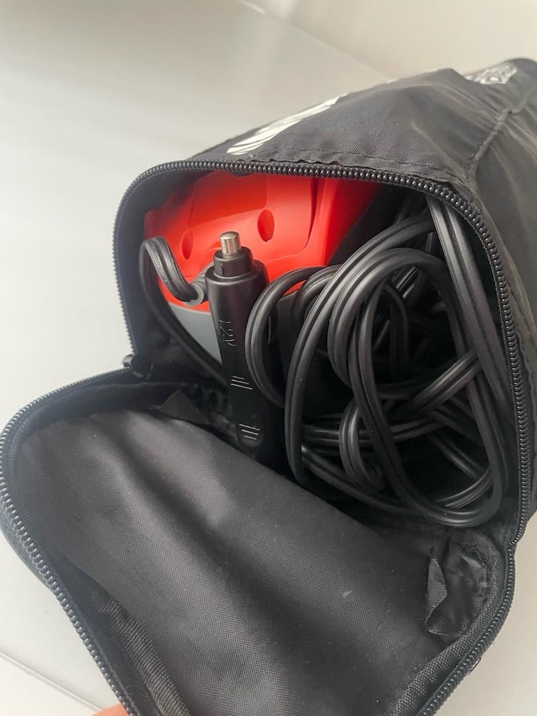 Black Decker 12V Araç Süpürge Seti - 4