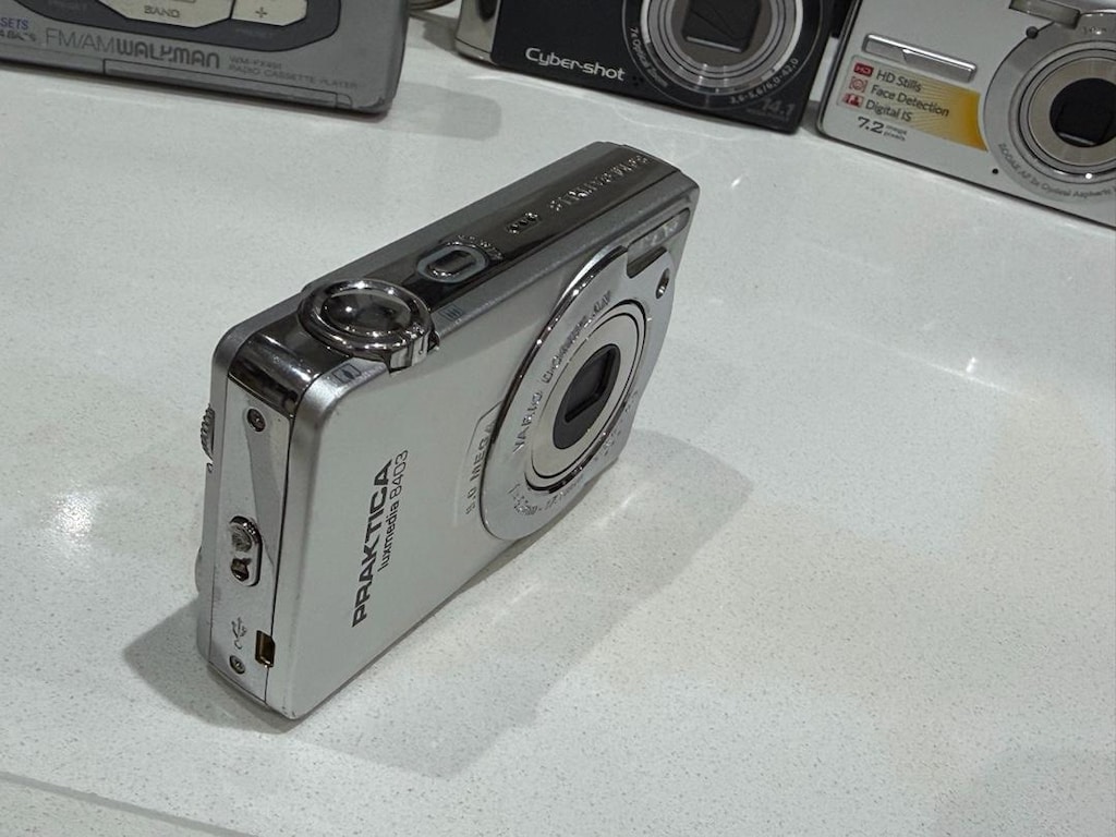 PRAKTİCA LUXMEDİA 8403 DİJİTAL FOTOĞRAF MAKİNESİ - 8