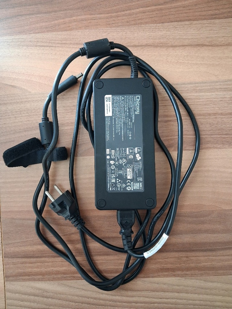 ACİL / TEMİZ Acer Nitro 16 AN16-41 RTX 4070 / 32 GB RAM / 1.5 TB SSD - 10