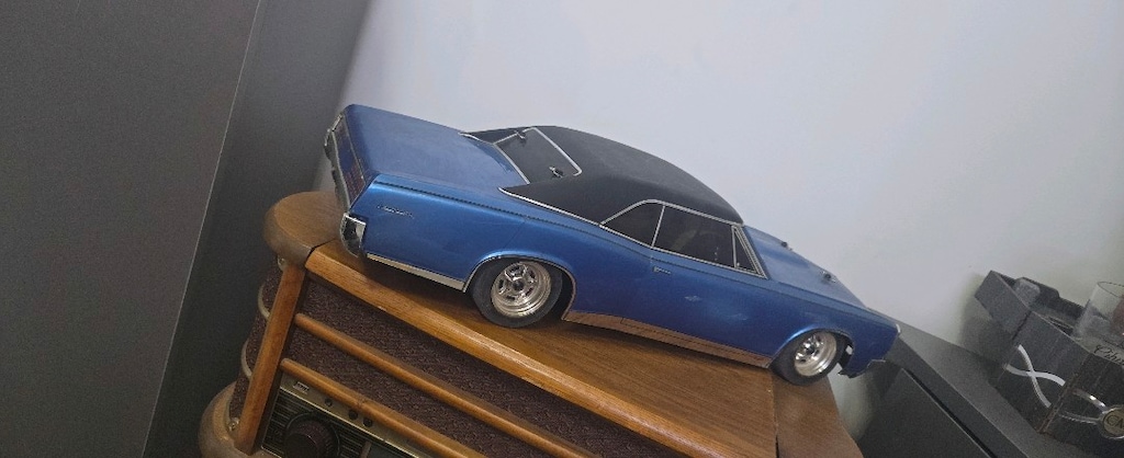 RC CAR 1967 PONTIAC GTO TYROL BLUE - 7