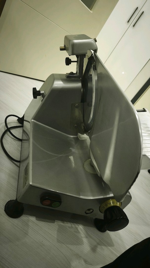 Slayzer Beekers İtalyan Sucuk Salam Kesme Makinesi - 4