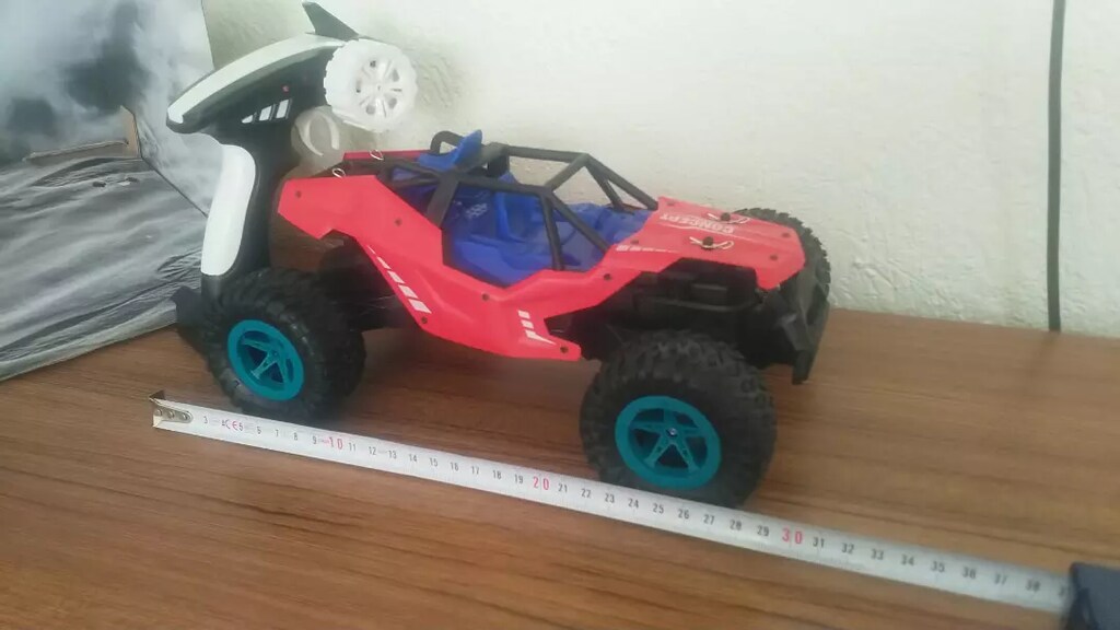 Uzaktan kumandalı şarjlı jeep arazi araç. 30cm uzunluk - 3