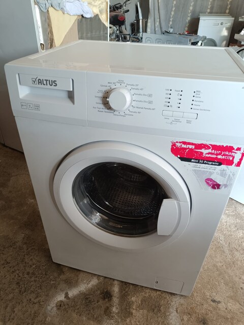 ALTUS 7 KG ÇAMAŞIR MAKİNESİ YER SİVEREK