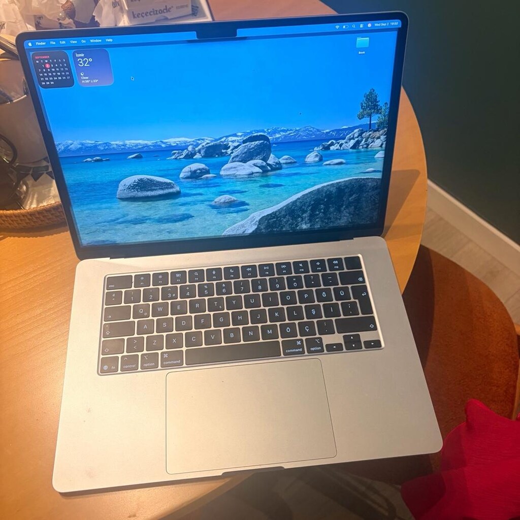 Macbook Air M4 15 inç 16 GB - 3