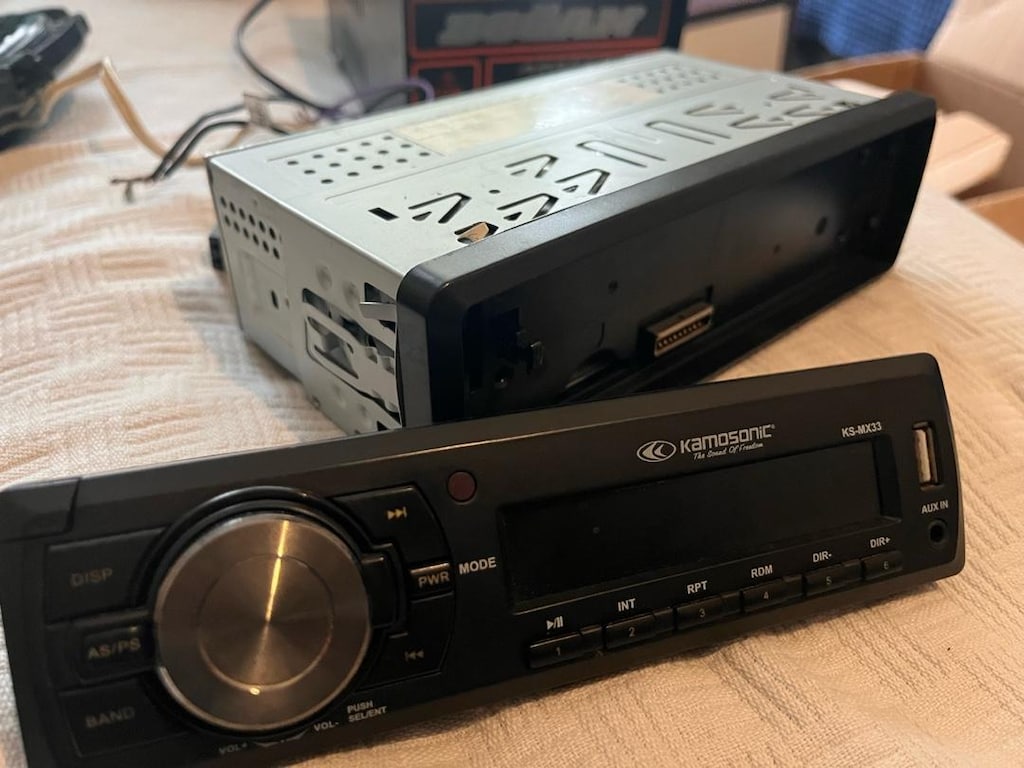 kamasonic kafa çıkmalı oto teyp - 2