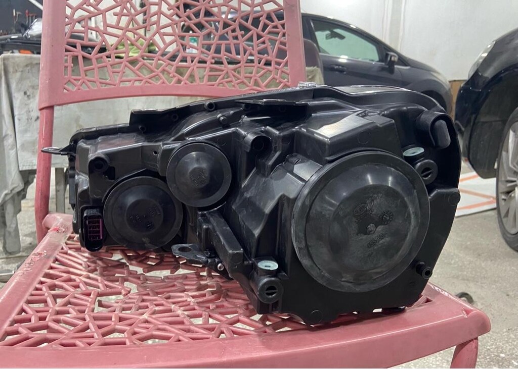 VW GOLF 6 SAĞ FAR ORJİNAL SIFIR HELLA - 4
