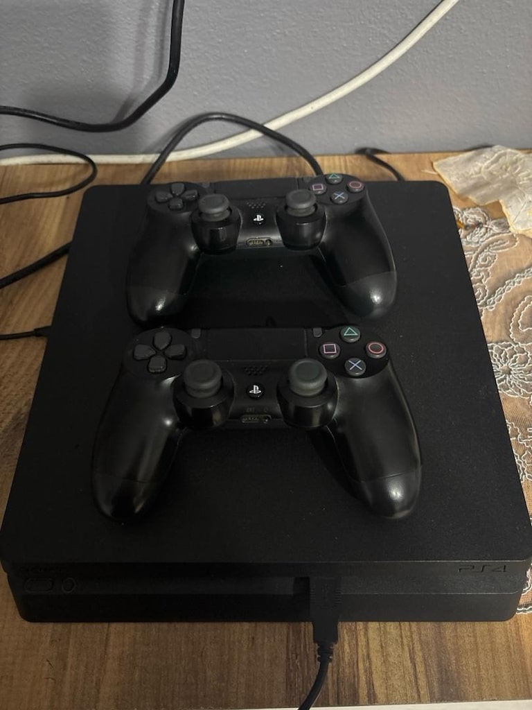 ps4 pro 2 kol 4 oyun temiz - 6