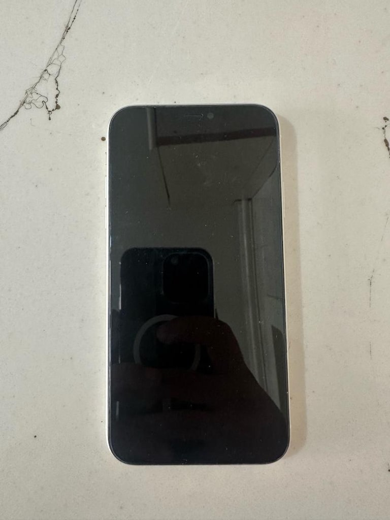 İphone 11 beyaz temiz - 2