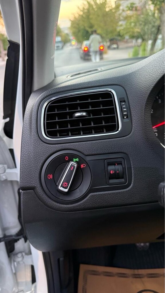 POLO 2017 1.2 TSI Comfortline - 11