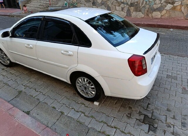 Emekliden Takasa uygun 2005 model lacetti