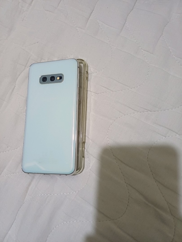 Samsung s10e - 2