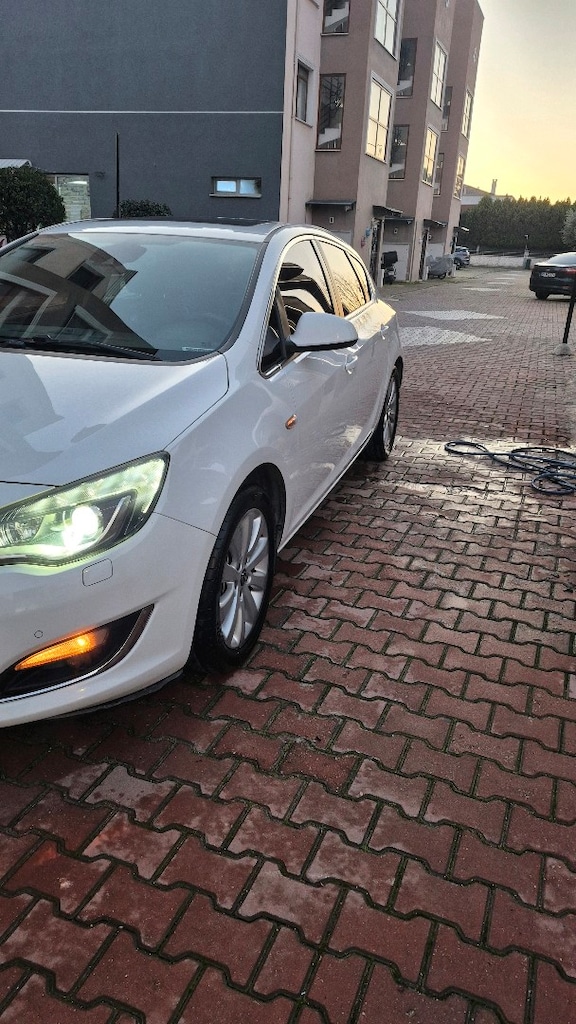 Degişensiz Sanruflu Opel Astra J Cosmo 1.6 Dizel 136 HP Ful+Ful - 3