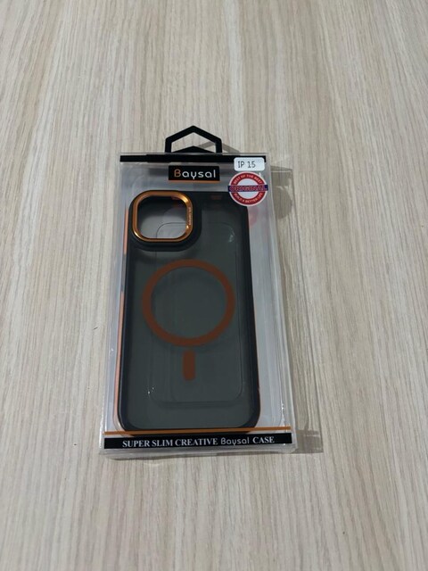 iPhone 15 Magsafeli kılıf