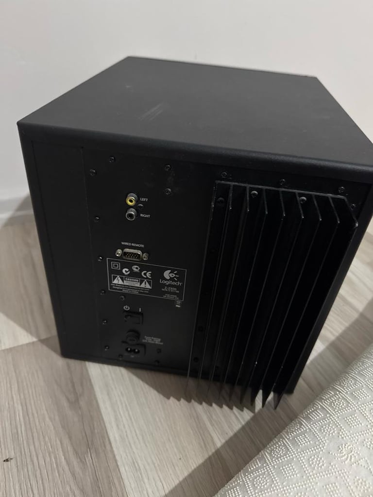 Logitech z2300 - 4