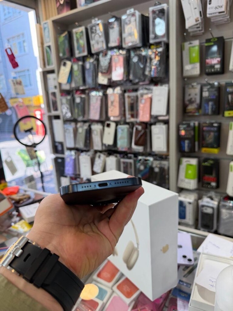YD İPHONE 15 PRO MAX 1 TB - 3