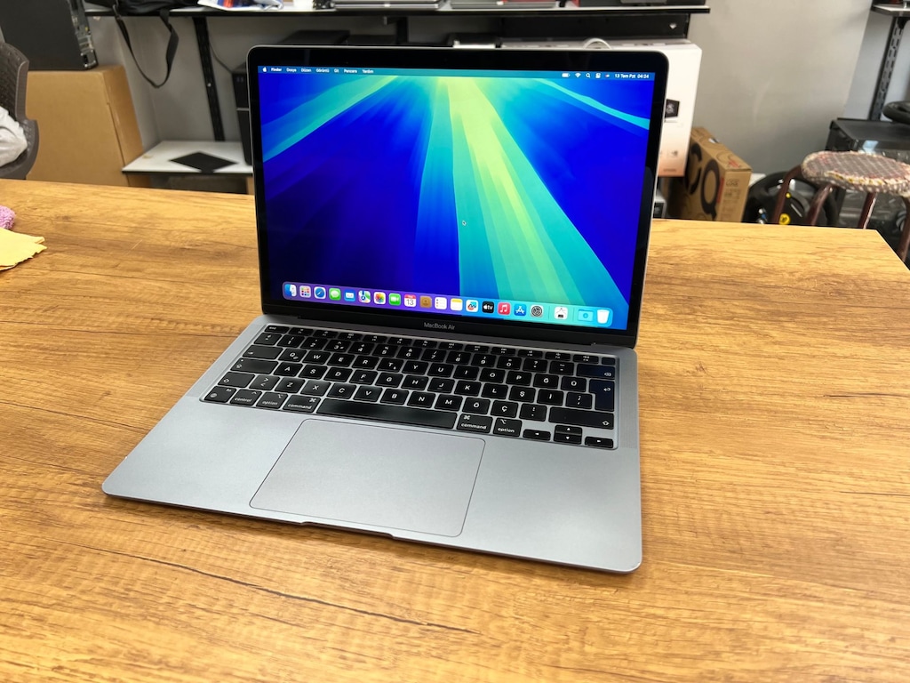 APPLE MACBOOK AİR LAPTOP M1 8 GB 256 GB - 2