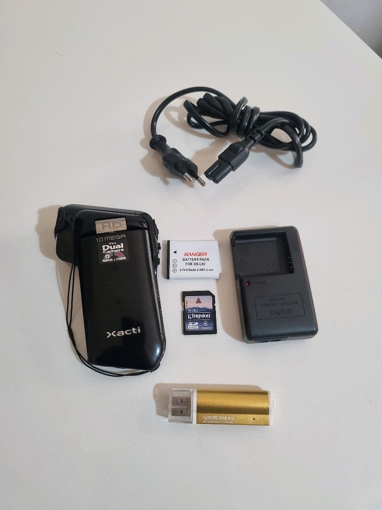 SANYO XACTİ CG10 10MP - 5