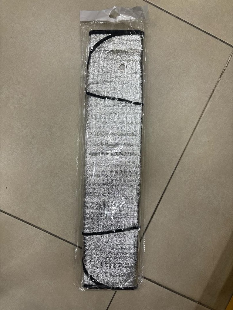 Araba güneşliği