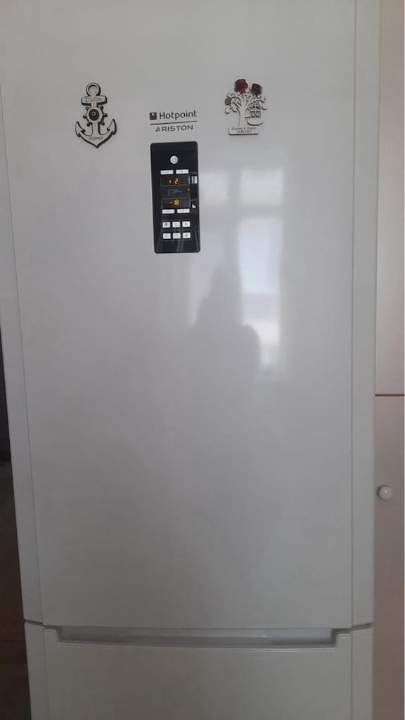 Hotpoint Ariston Buzdolabı – Alttan Donduruculu Dijital Ekranlı - 4