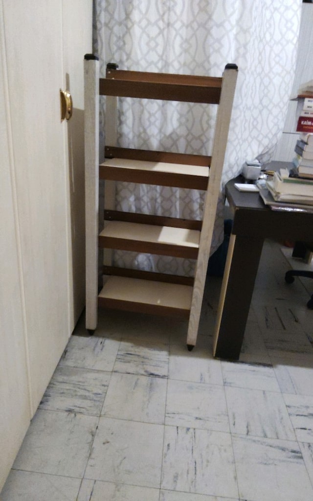 Ahşap kitaplık ve mutfak rafı - 2
