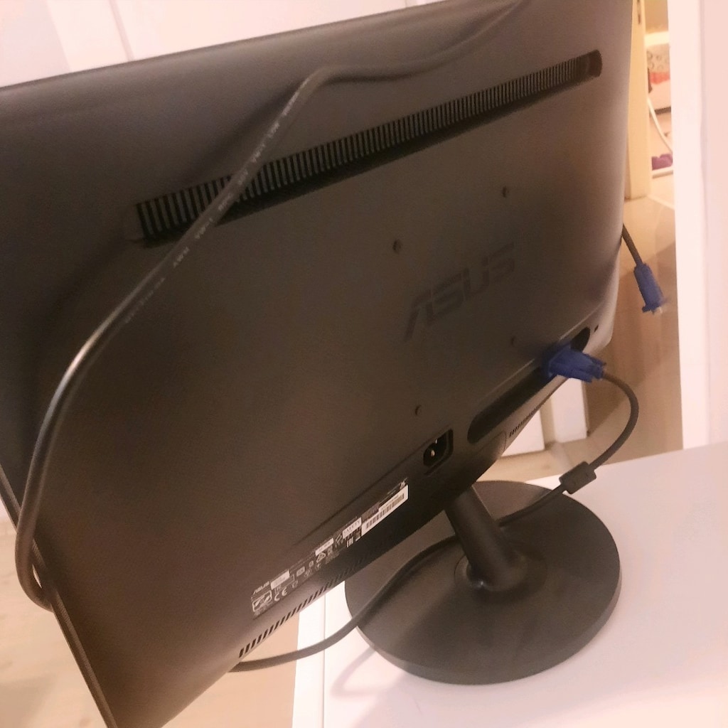 monitor asus - 3