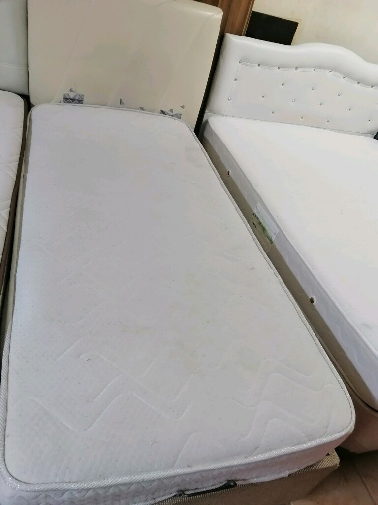 90 cm'ye bir 90 cm yatak baza başlık takımı olarak sattık - 6