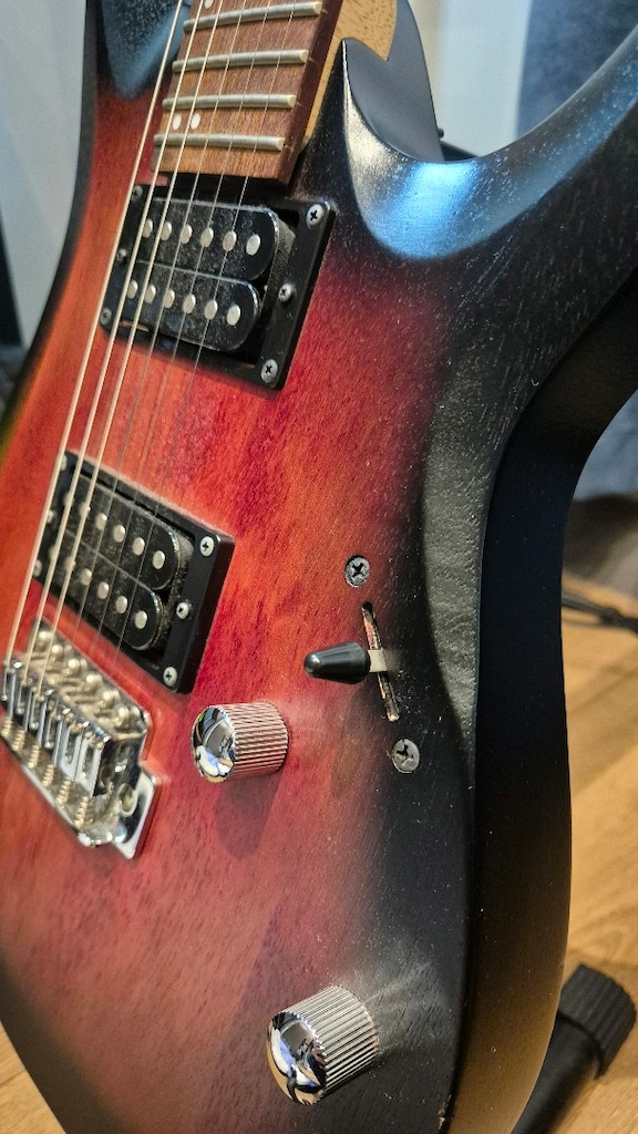 Cort X-100 - 3