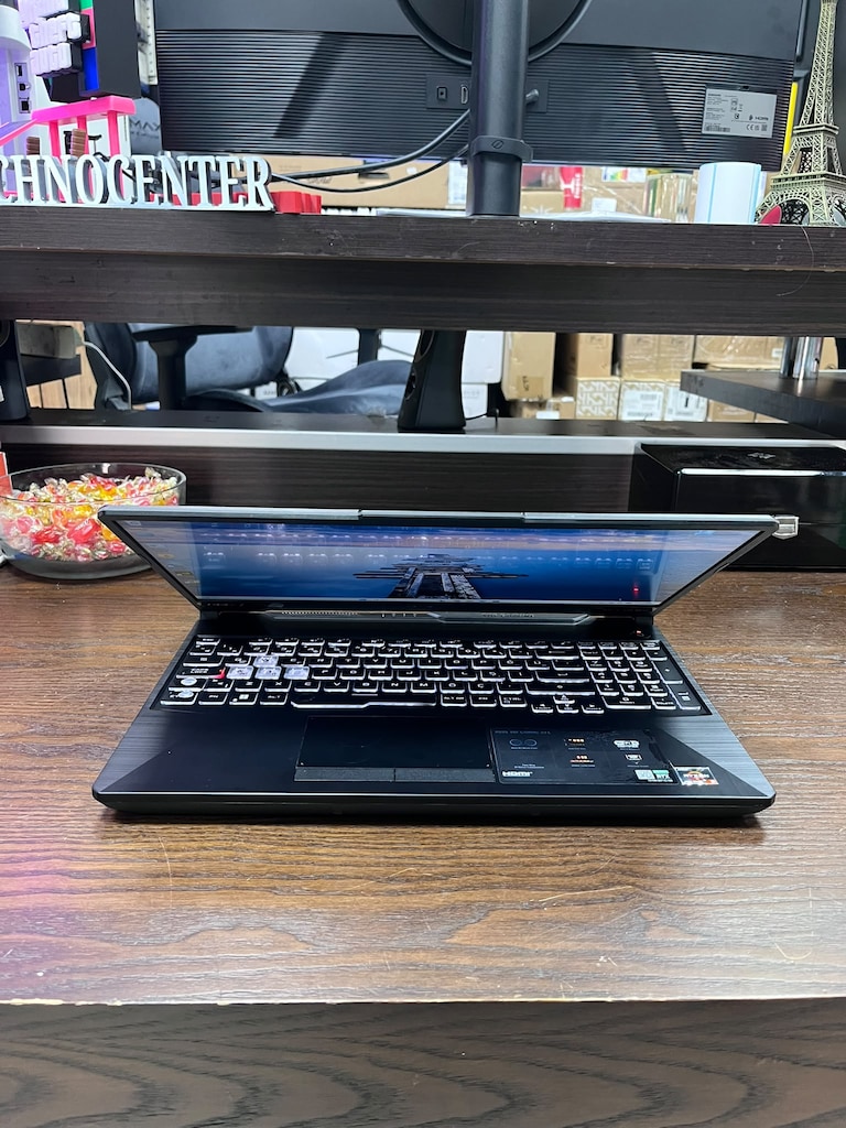 ASUS RYZEN 5-4600H 16 GB RAM 512 GB SSD RTX 3050 E.K. - 3