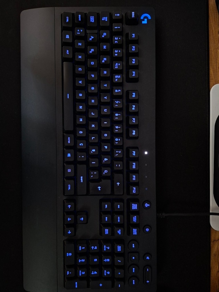 Logitech G213 RGB Membran Oyuncu Klavyesi - 2