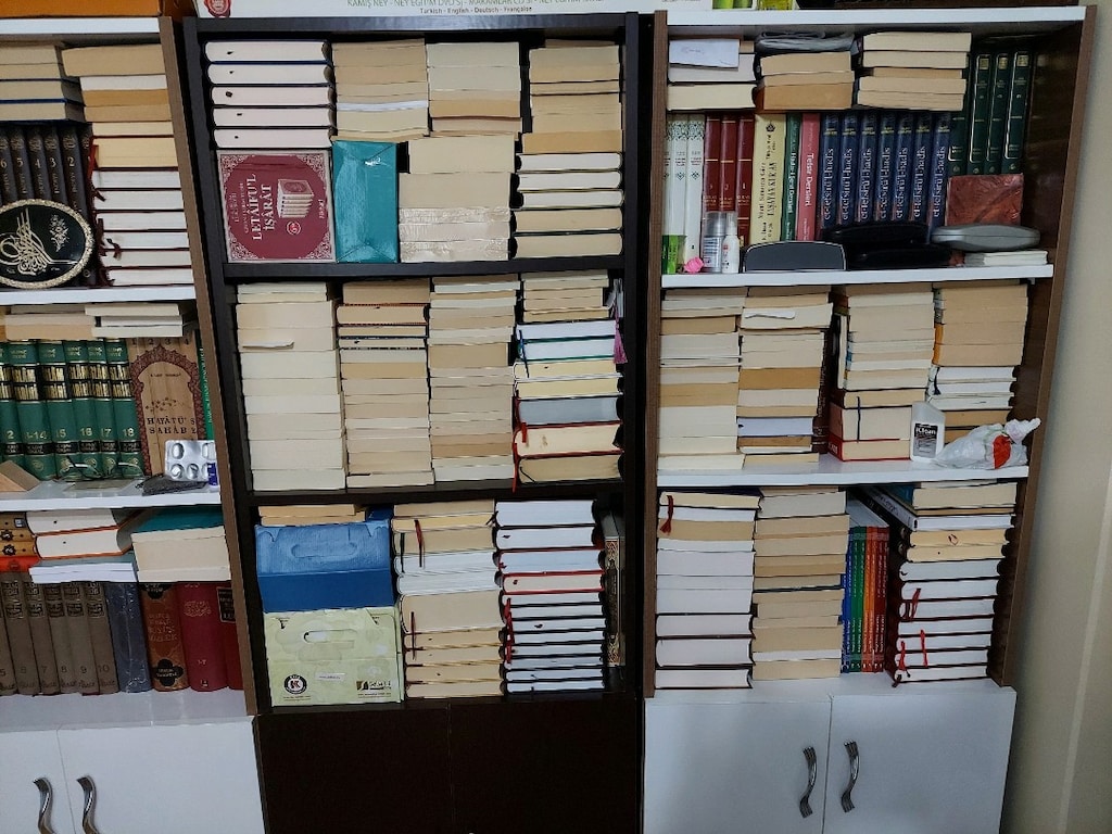 yuzlerce cesit dini kitap ve diger seri kitaplar - 3