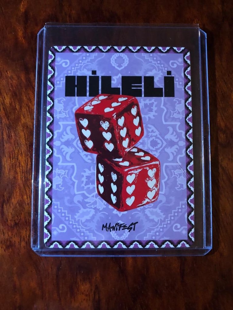 Manifest Hilal Yelekçi Holo Kart Mythos - 2