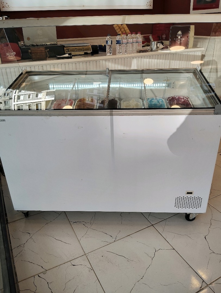 uğur marka dondurma dolabı - 2
