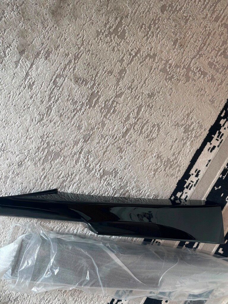 BMW E90 LCİ M TEKNİK FLAP SETİ PARLAK SİYAH SIFIR - 2