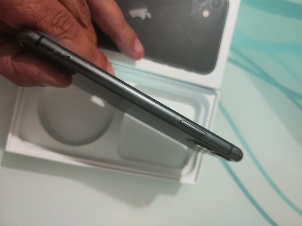 KARTA TAKSİT İPHONE 11 64 GB PİL 72 KUTU VE ŞARJ ALETİ MEVCUT - 9