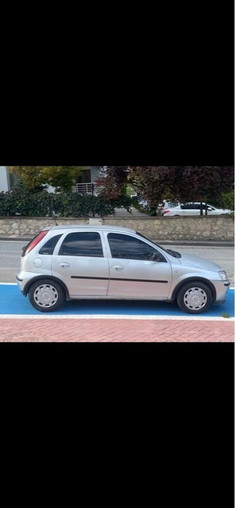 2004 CORSA - 2