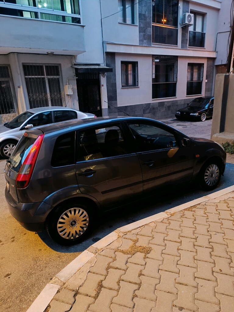 Sahibinden Değişensiz Otomatik Ford Fiesta Klimalı 1.4 Dizel 2005 MdL - 7