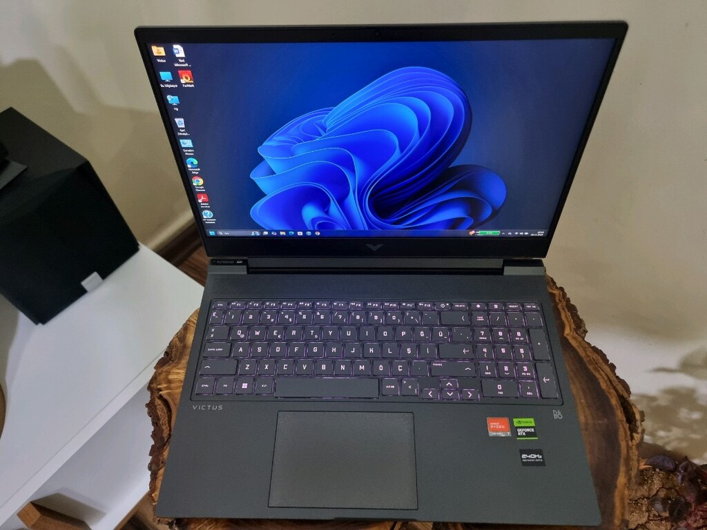 Hp Victus Ryzen7-7840HS RTX 4070 (8GB) 32GB RAM 1 TB SSD 2K EKRAN - 7