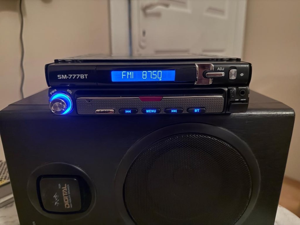 3AMFİ ÇIKIŞLI USB AUX BLUETOOTH LU İNDASH OTO TEYP - 4