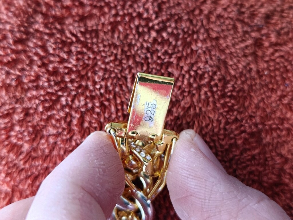 925 - 8