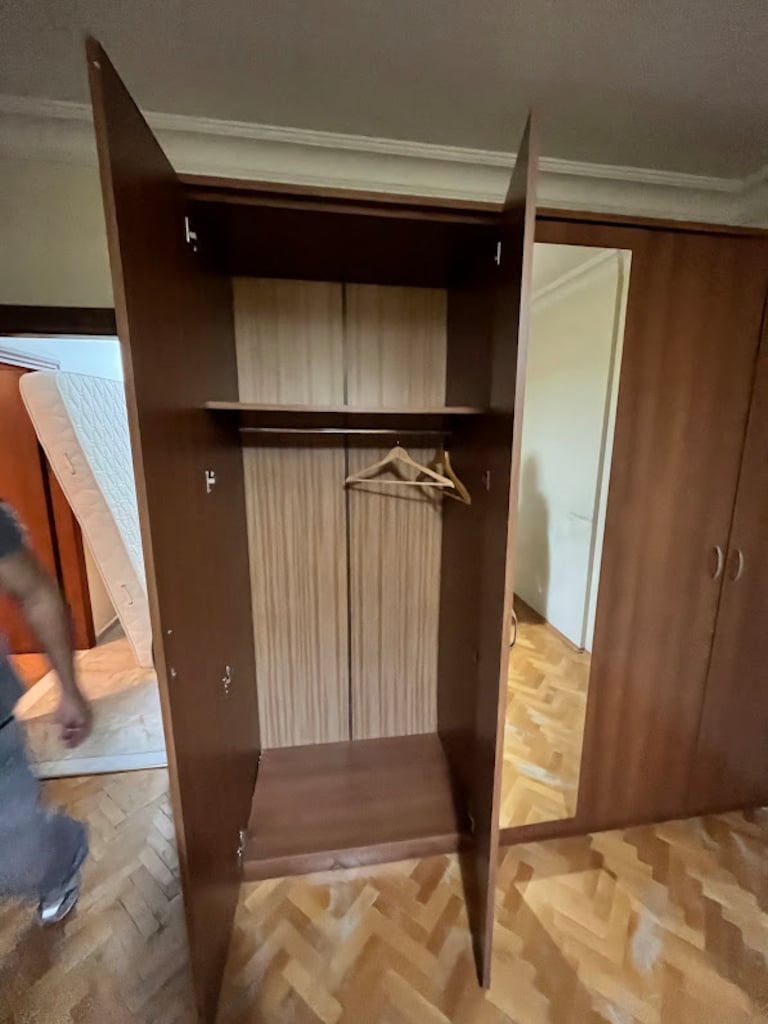 5 KAPILI AYNALI CEVİZ RENK GARDIROP 200 CM - 2
