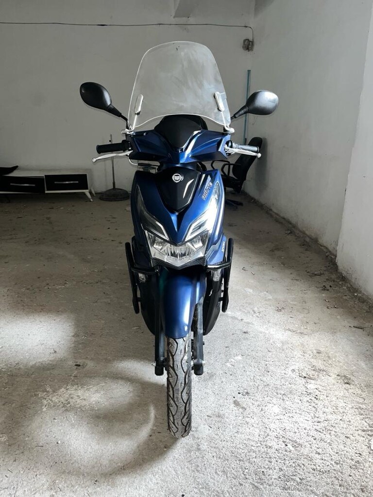 110 cc Scooter Yuki - 2