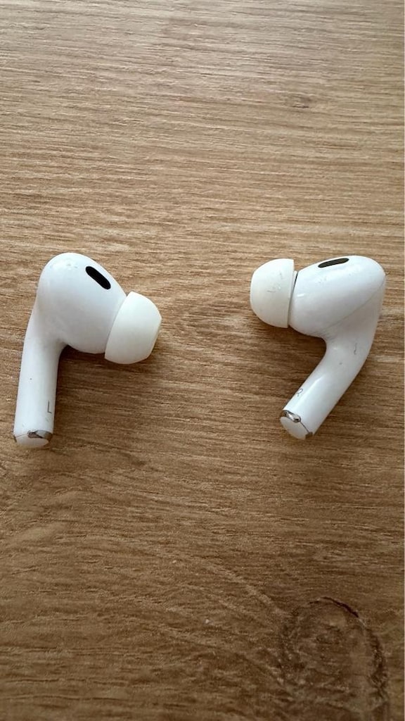 Temiz durumda Apple AirPods Pro 2 - 4