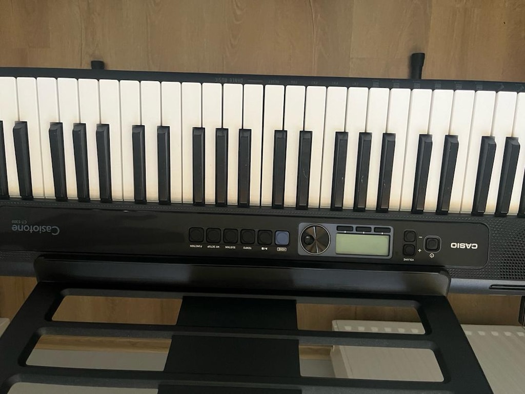 sıfıra yakın Casio Tone S300 marka elektronik piyano - 4