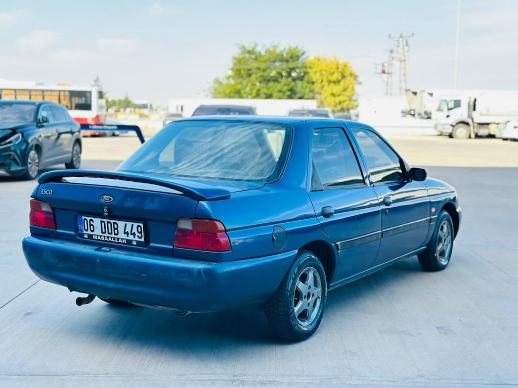 Ford Escort 1.6 kilimalı motor veya araç takası olur - 3