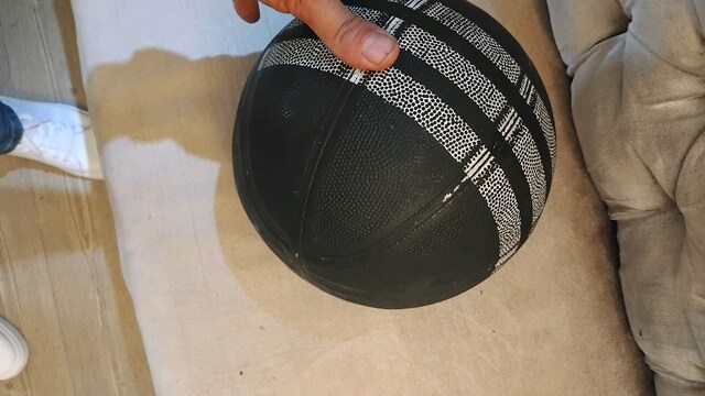 Adidas, Basketbol topu