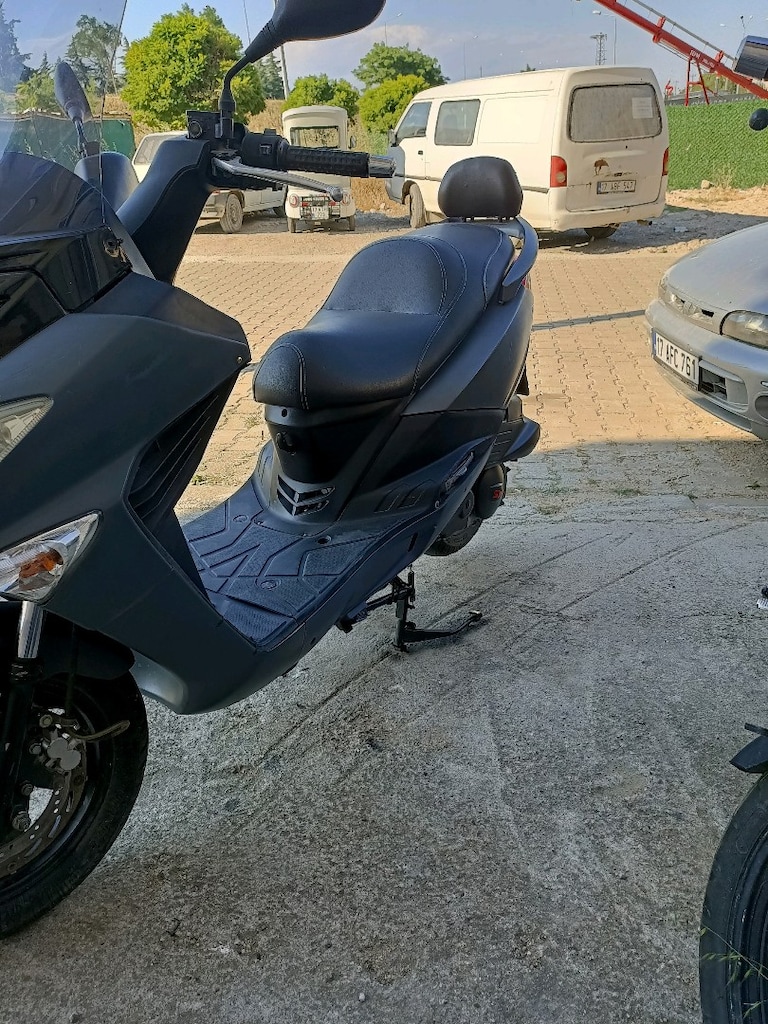 SYM joyride Evo 200i - 4